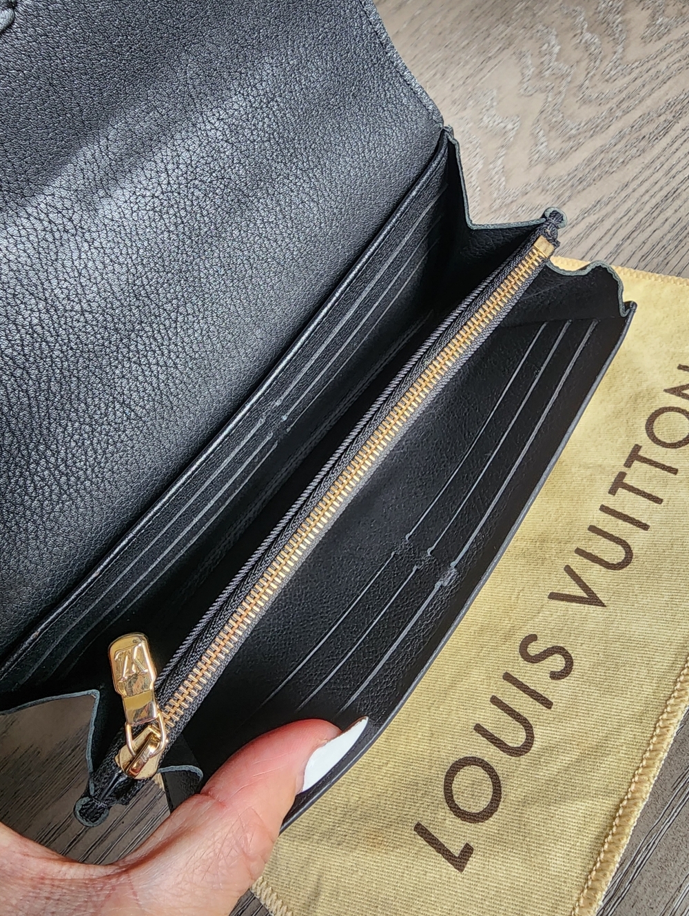 Authentic Louis Vuitton Black Leather Lockme Wallet - Picture 13 of 16